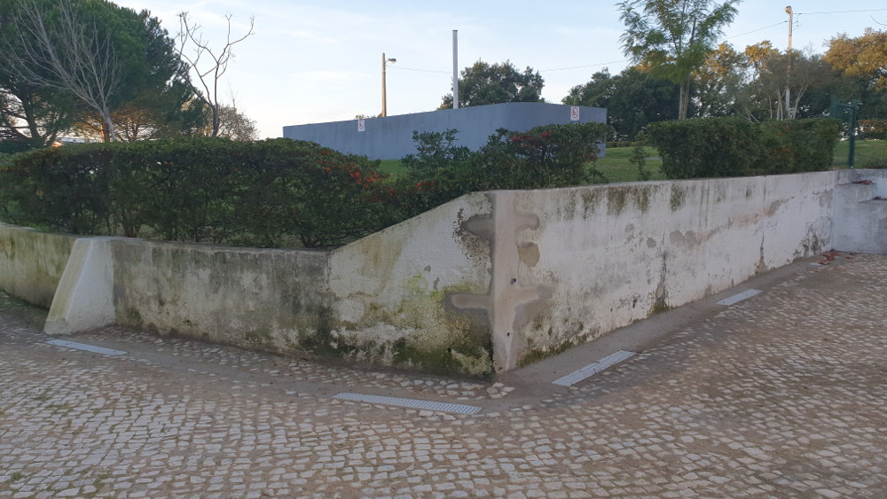 Melhoria da drenagem de águas pluviais na rua Portais do Sado